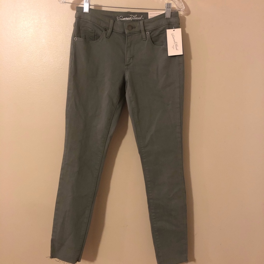 Universal Thread Mid- Rise Skinny Jeans